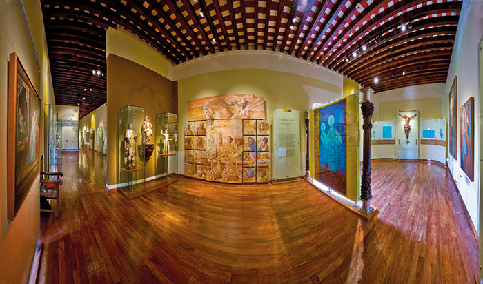 Museo con 6 salas permanentes