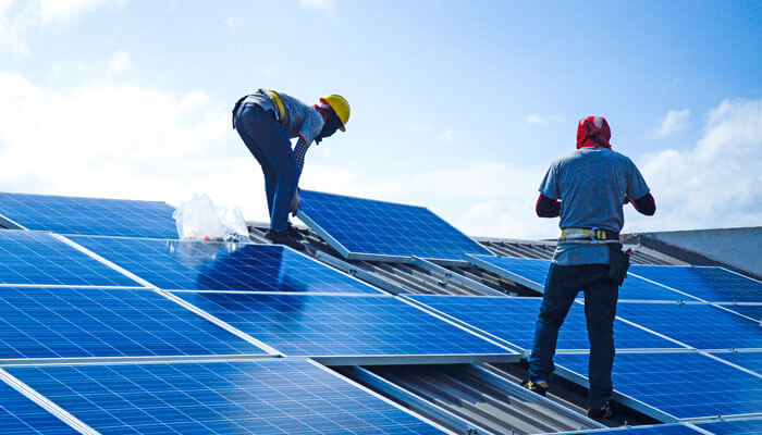Paneles solares para generaci&oacute;n de energ&iacute;a