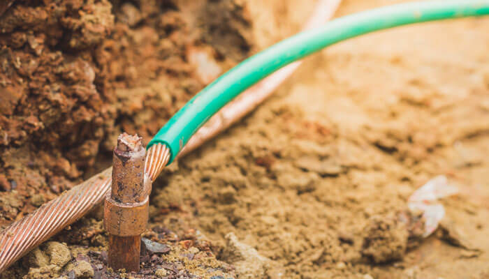 uso de electrodos de puesta a tierra certificados