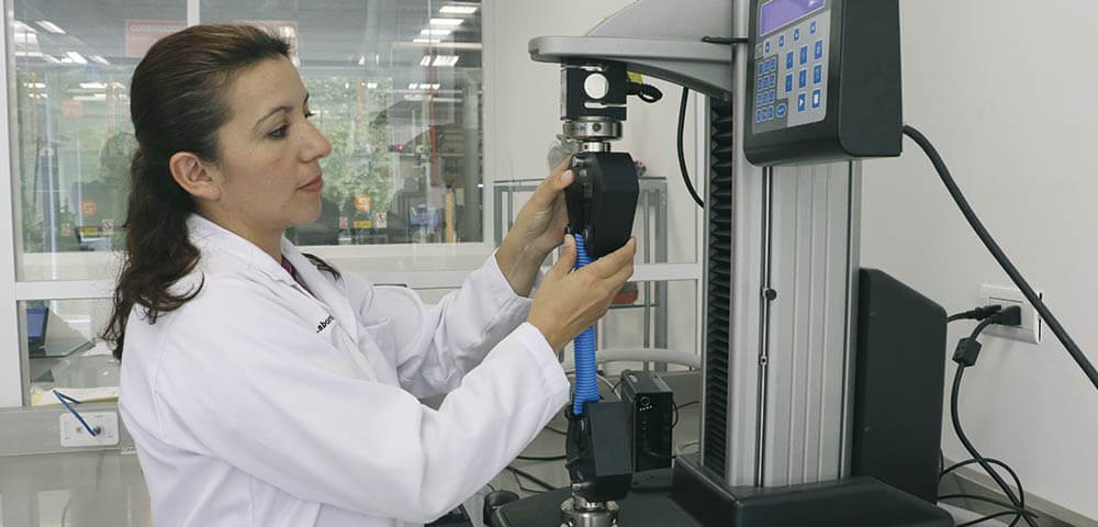 Laboratorio Poliflex calidad e innovación